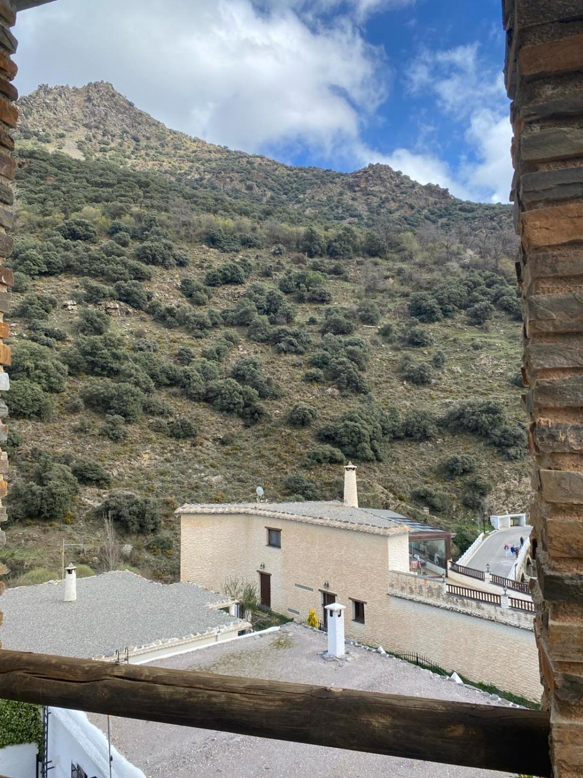 Casa El Rio Apartment Trevelez Luaran gambar